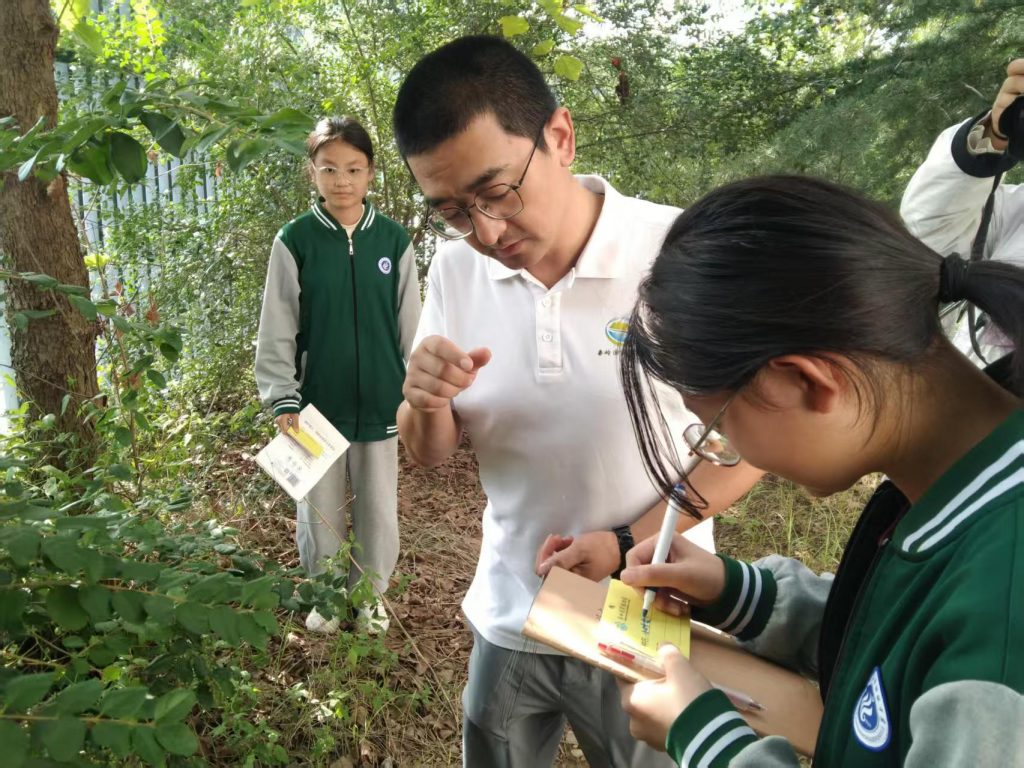 生态文明种子在蓝田生根发芽——秦岭国家植物科普进校园活动点燃青少年守护热情