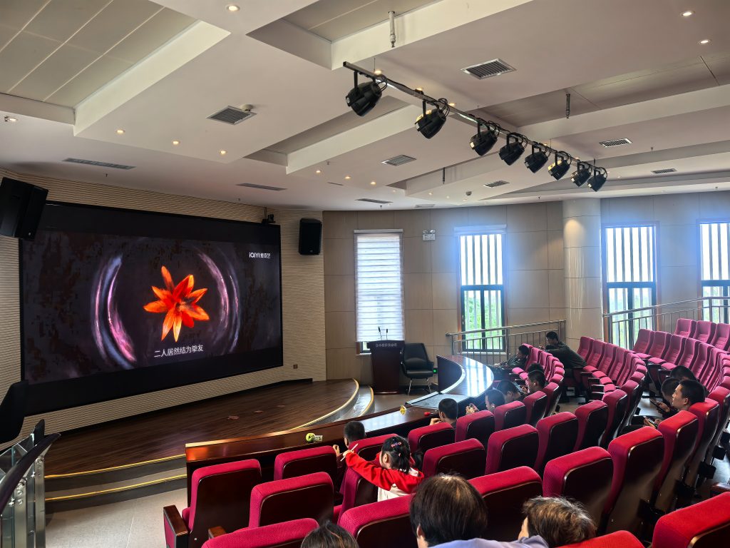 双节圆满收官｜秦岭国家植物园秋日盛景引客来，创新服务赢好评